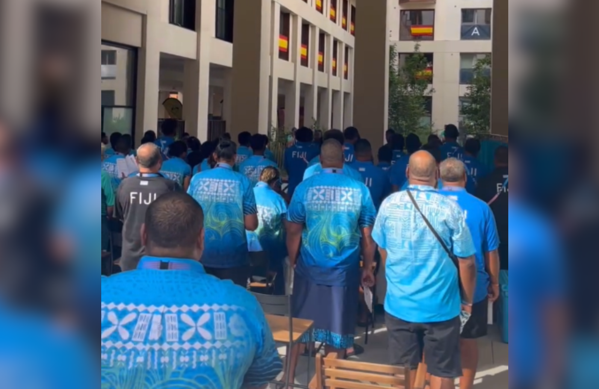 atletas-de-fiji-louvam-na-vila-olimpica:-‘nao-e-apenas-musica,-e-oracao-a-deus’