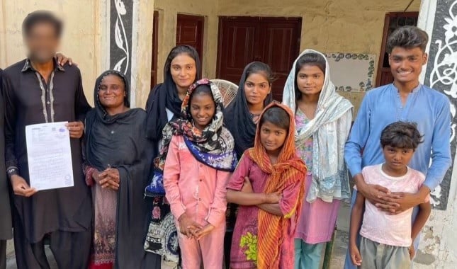 missao-resgata-21-familias-cristas-da-escravidao-em-olarias-no-paquistao