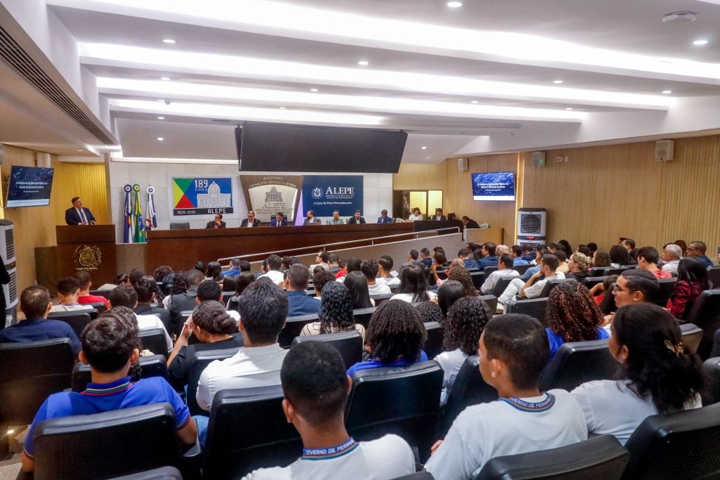 alvos-de-investigacao,-intervalos-biblicos-sao-discutidos-em-audiencia-publica-em-pe