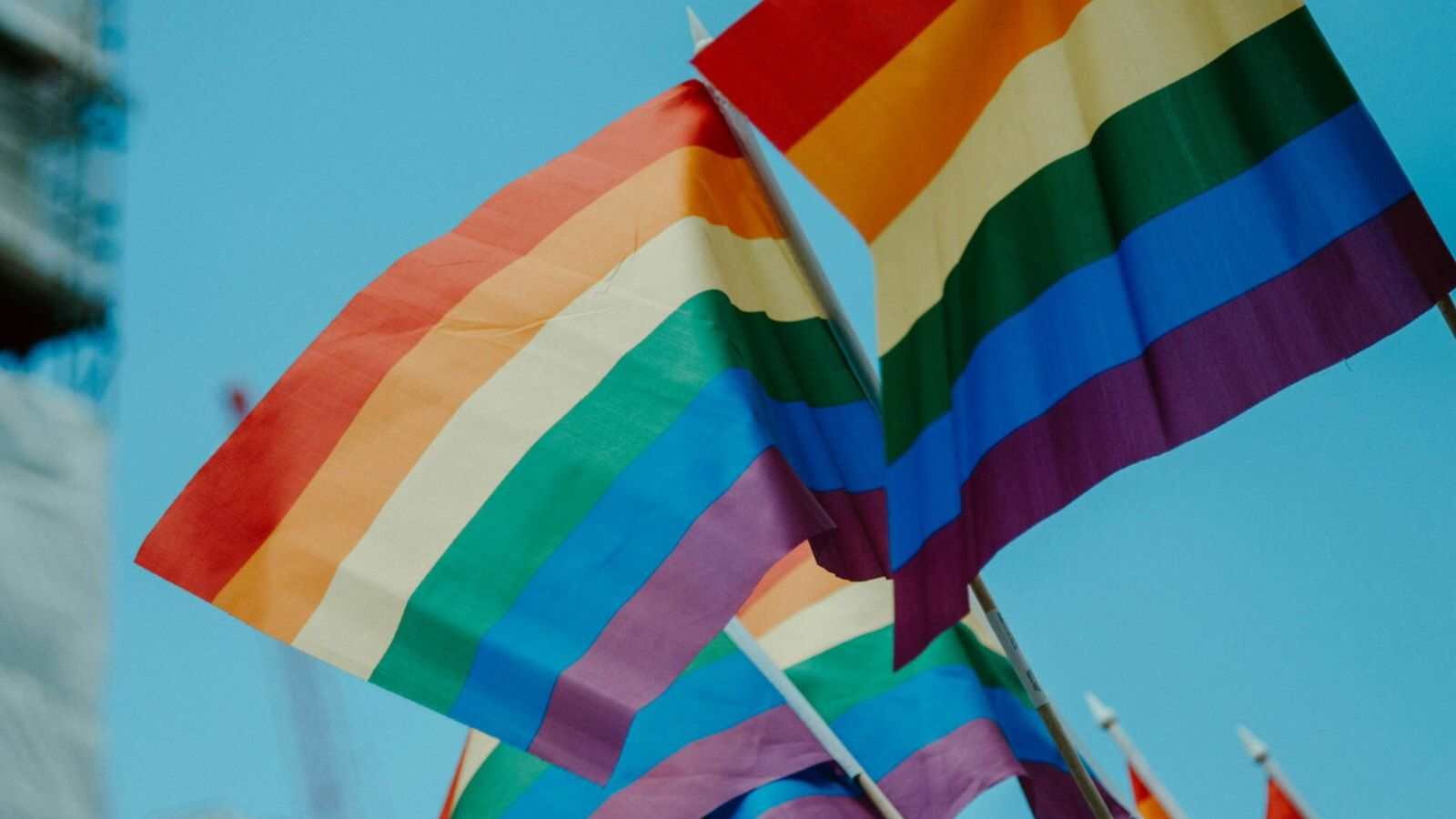 eua:-maioria-se-opoe-a-ideologia-trans-em-esportes-e-tratamentos-hormonais-para-jovens