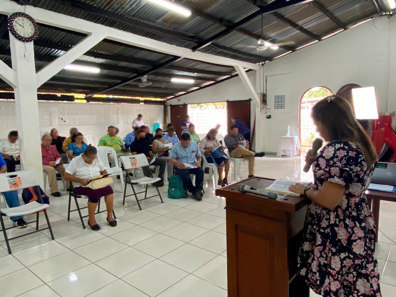 cerca-de-30-lideres-cristas-sao-expulsas-da-nicaragua;-paradeiro-e-desconhecido