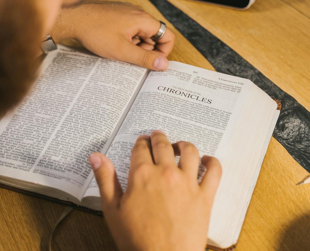 relatorio-aponta-aumento-de-10-milhoes-de-leitores-da-biblia-nos-eua