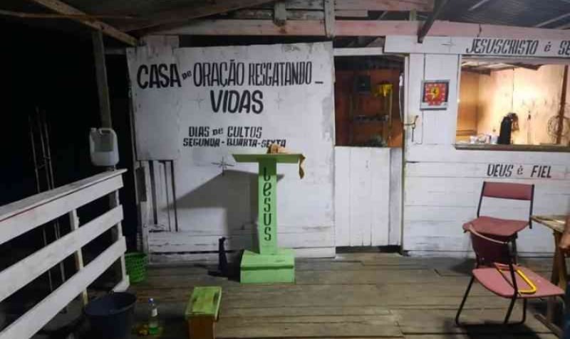 bordel-e-transformado-em-igreja-no-rj-apos-evangelismo:-“agora-ha-um-pulpito-com-biblia”