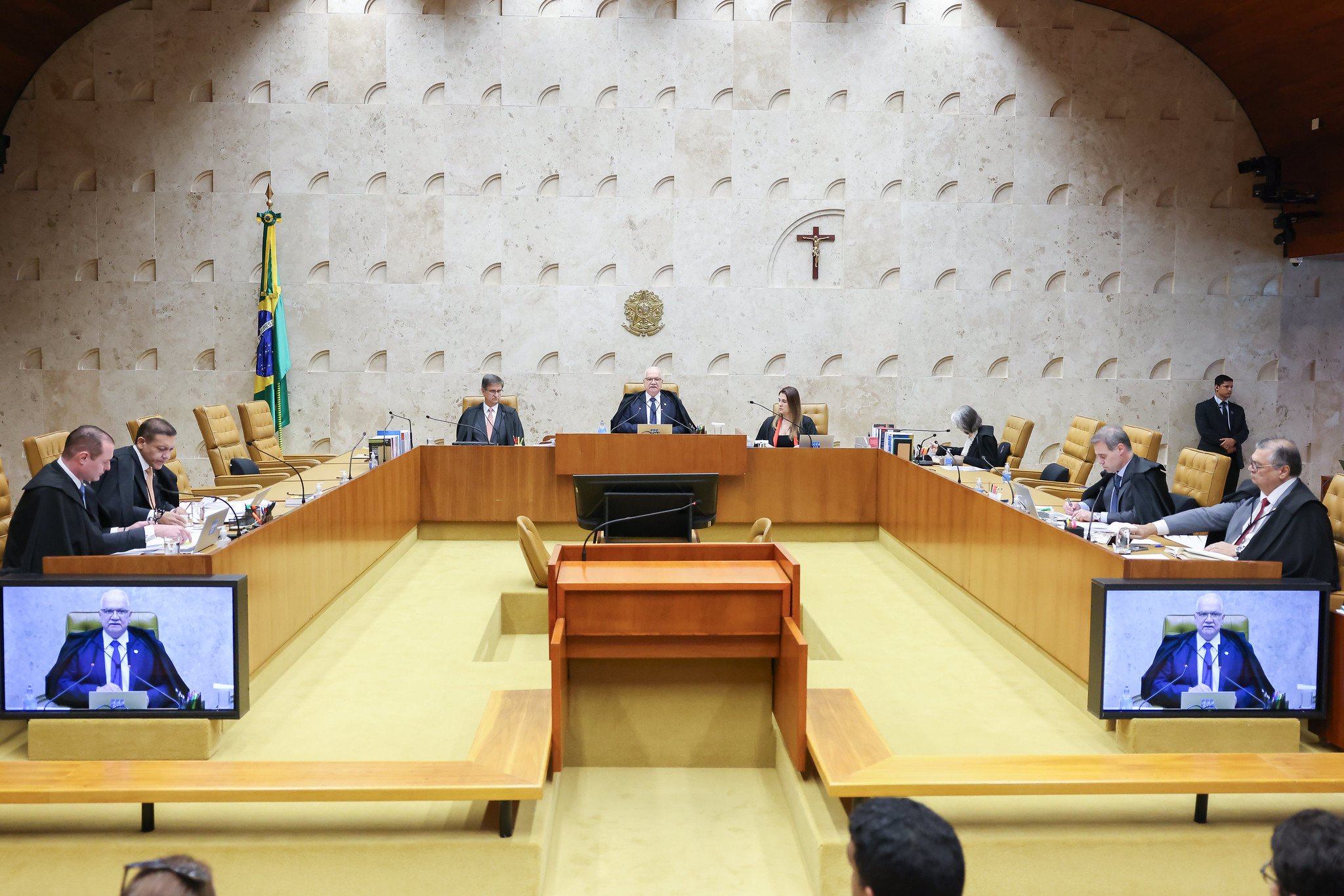 stf-derruba-mais-um-decreto-que-proibia-linguagem-neutra-em-escolas-de-sc