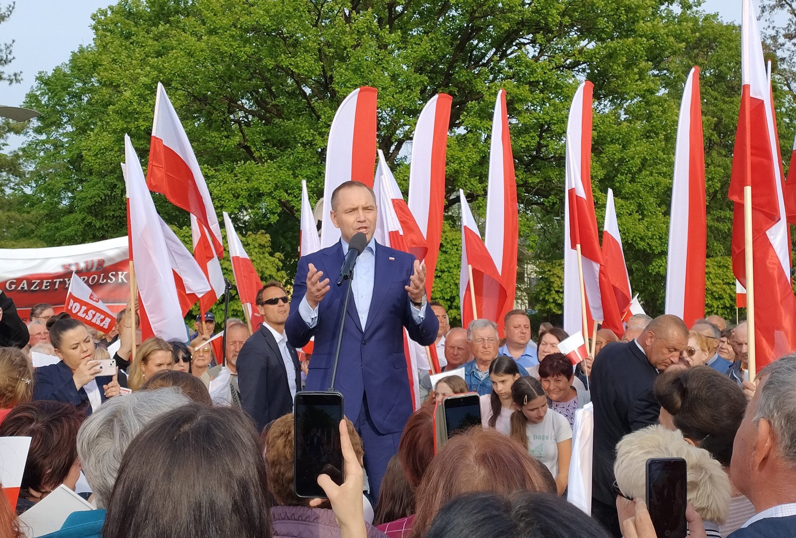 polonia-elege-novo-presidente-que-se-opoe-as-drogas,-ao-aborto-e-ao-casamento-gay