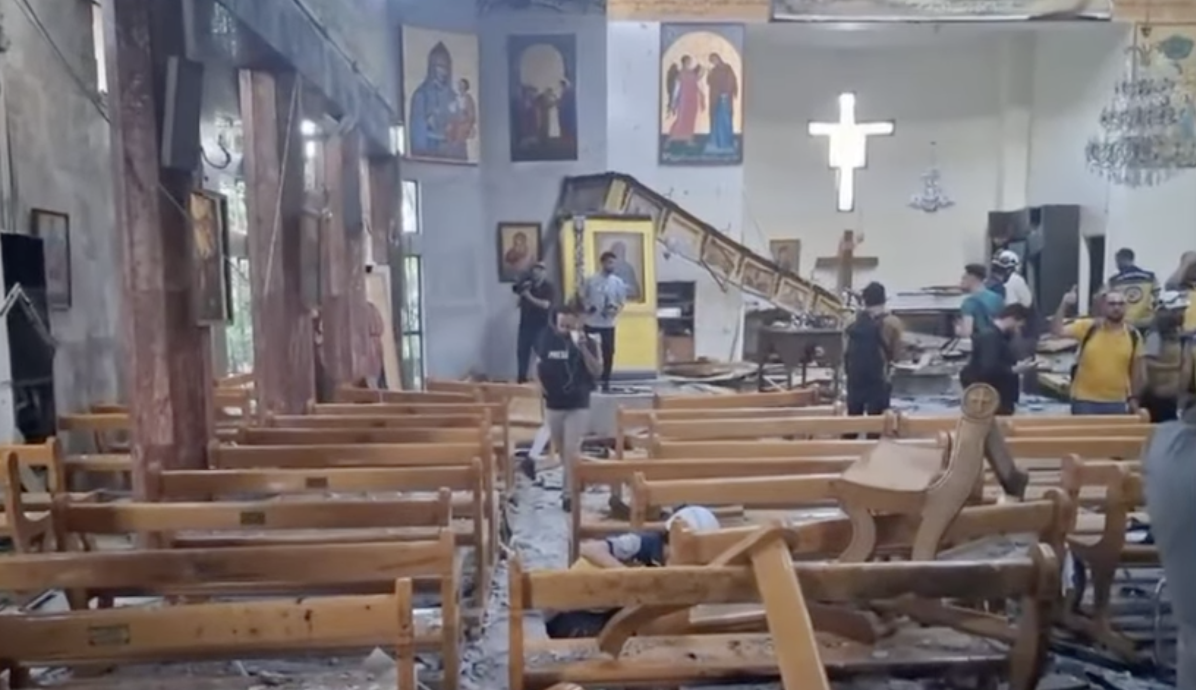 homem-bomba-ataca-igreja-na-siria-e-deixa-cristaos-mortos