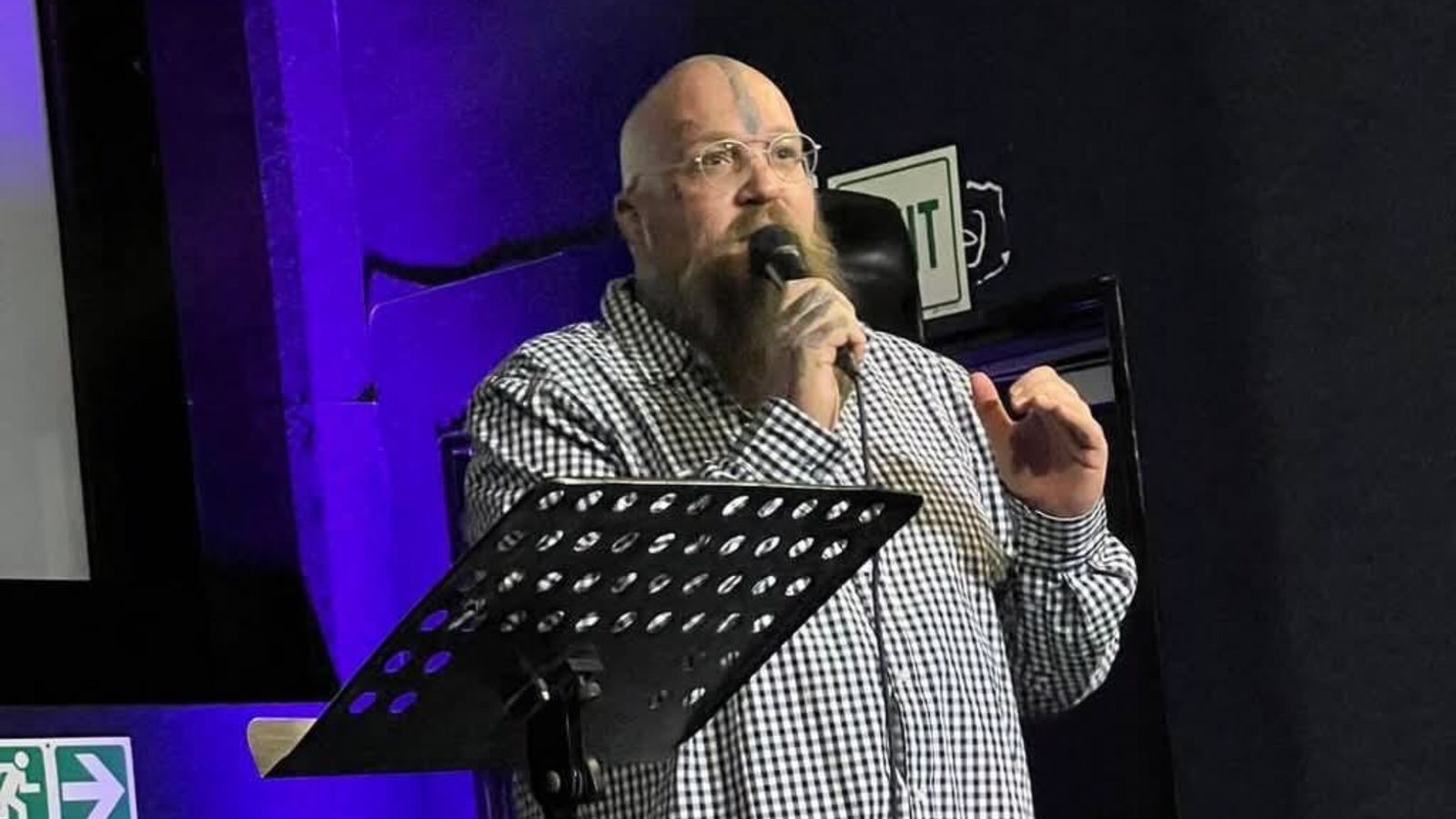 ex-satanista-diz-que-filhos-sao-protegidos-de-ataques-quando-pais-oram-com-autoridade