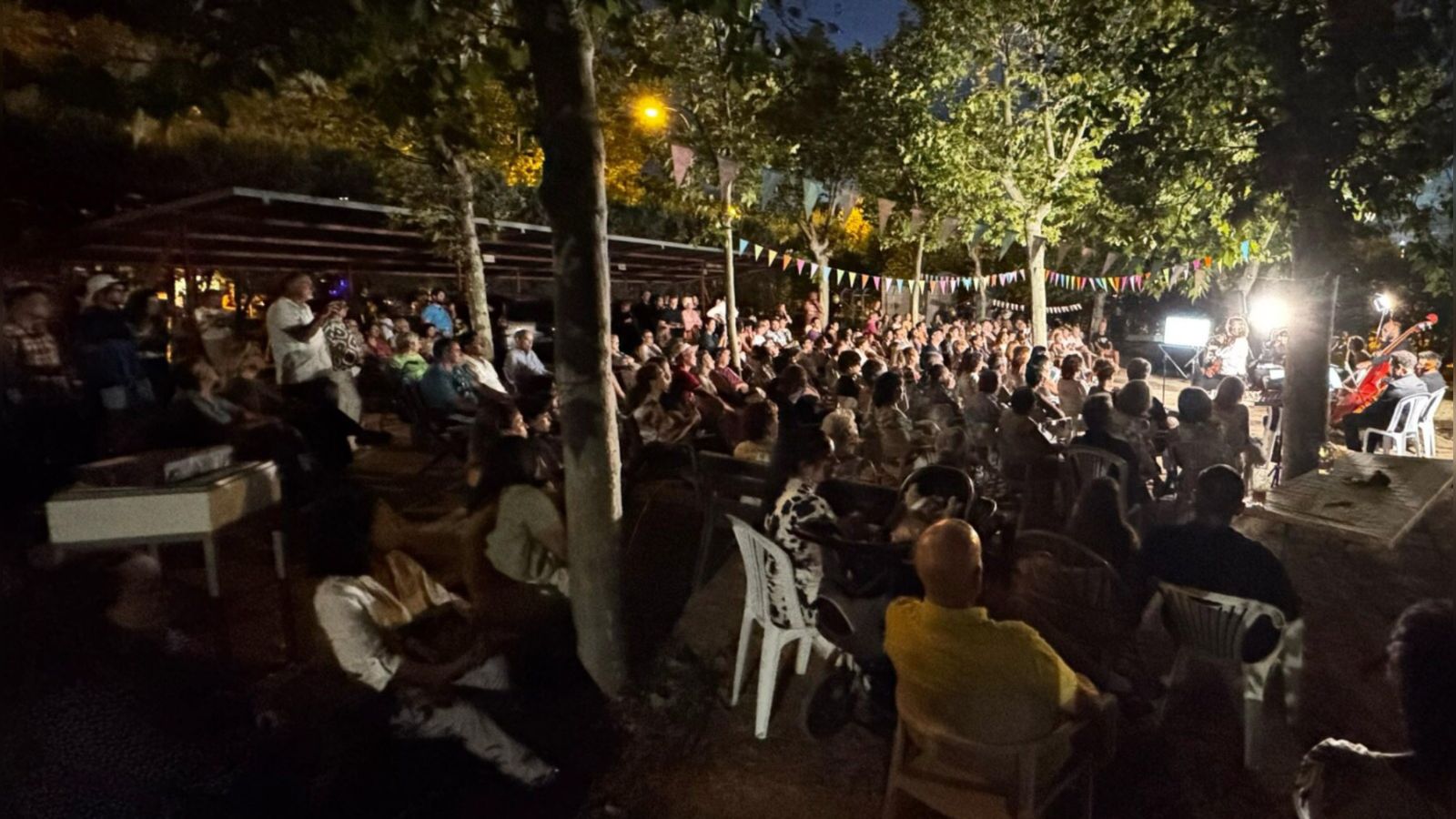 missionarios-pregam-o-evangelho-a-mais-de-250-pessoas-em-concerto-musical-na-espanha