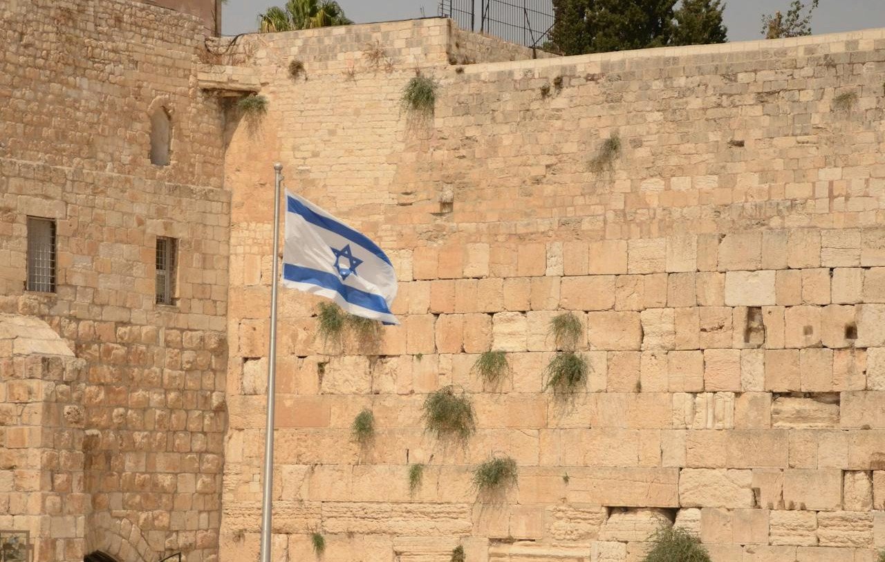 ‘midia-internacional-demoniza-israel-e-vitimiza-o-terrorismo’,-diz-editor-judeu-brasileiro