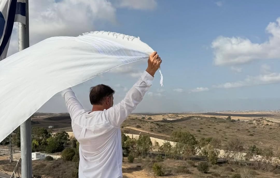 pastor-ora-por-refens-na-fronteira-de-gaza:-“o-tempo-e-profetico”