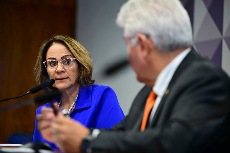 damares-alves-pede-acao-do-itamaraty-diante-de-perseguicao-brutal-a-cristaos-na-nigeria