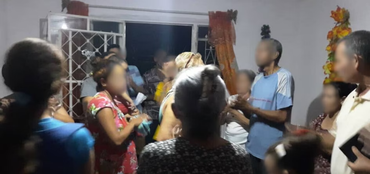 cuba:-com-repressao-aos-templos,-igrejas-nas-casas-passam-de-20-mil